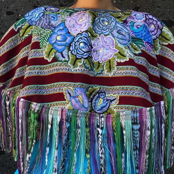Mexican cape woman’s  hand embroidered - Picture 1 of 8
